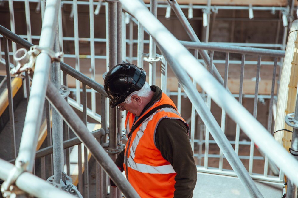 Tips to Reduce Falls on Construction Sites -1000